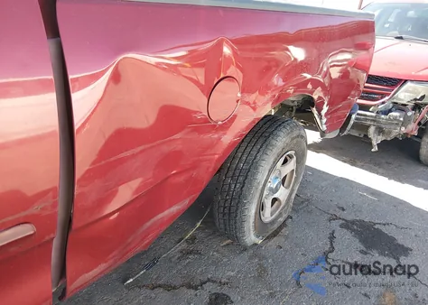 2002 Ford F-150 Xl/Xlt z USA, uszkodzony, nr VIN 1FTRX172X2NB03075